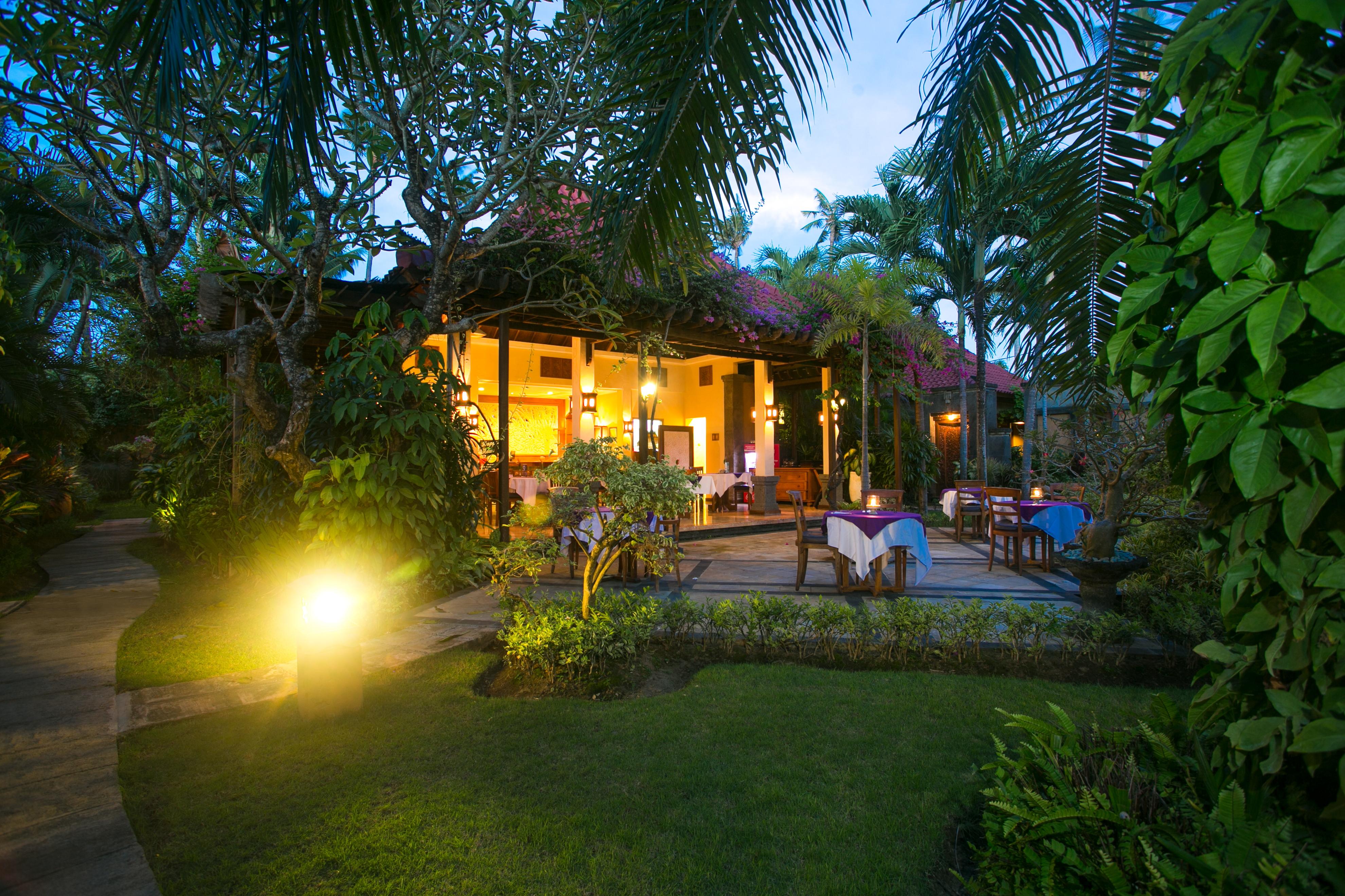 Parigata Villas Resort Санур Экстерьер фото